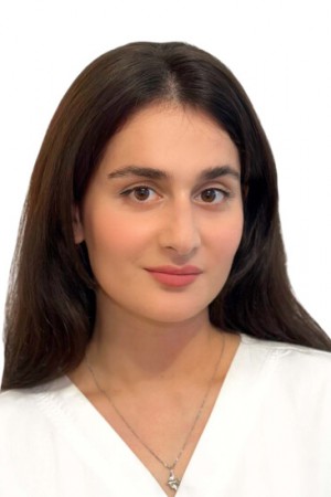 Поладова Элнара Вагифовна